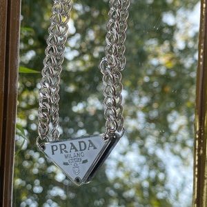 Designer inspired 18 inch necklace w extension that extends to 22 inches